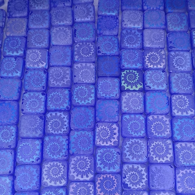 12 x 10mm beads in Blue with laser etched shell