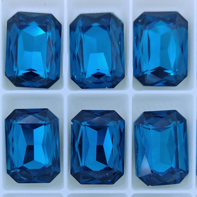 18x13mm Octagon in Blue Zircon (Aurora)