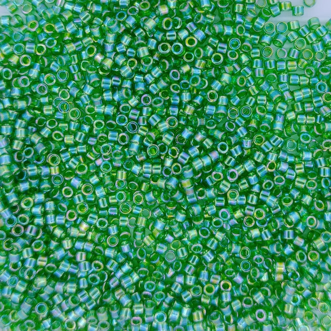 DB0152 - 1g Size 11/0 delicas in Transparent Green AB