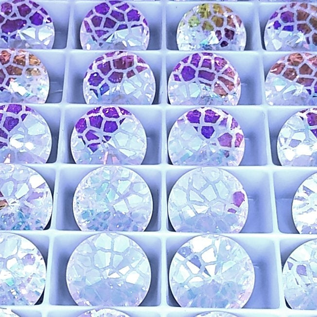 14mm Rivoli in Crystal AB with Laser Etched Giraffe pattern (Swarovski)