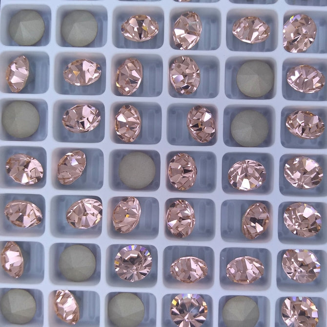 SS39 or 8.3mm Chaton Maxima in Vintage Rose (Preciosa)