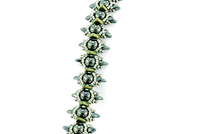 Pattern - Queen of the Night Bracelet by Miyuki Oitate