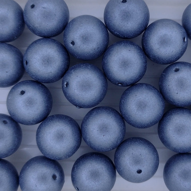 10 x 11mm round pearls in Matt Petrol