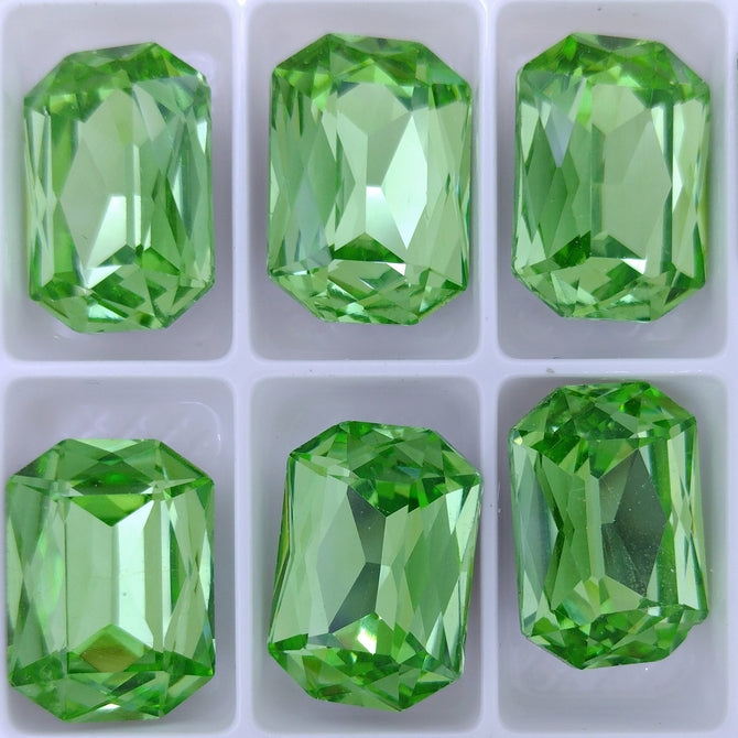 18x13mm Octagon in Peridot (Aurora)
