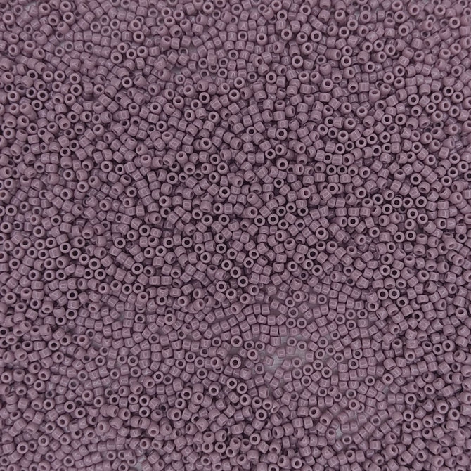 0052 - 5g Size 15/0 Toho seed beads in Opaque Lavender