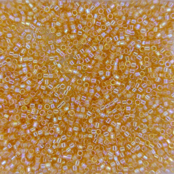 DB0100 - 1g Size 11/0 delicas in Transparent Light Topaz AB