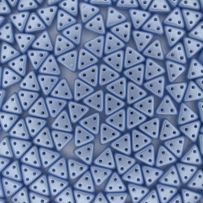 25 x eMMA beads in Pastel Light Sapphire