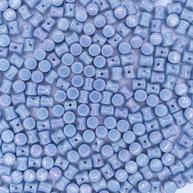 50 x diabolo beads in Chalk White/Baby Blue Lustre