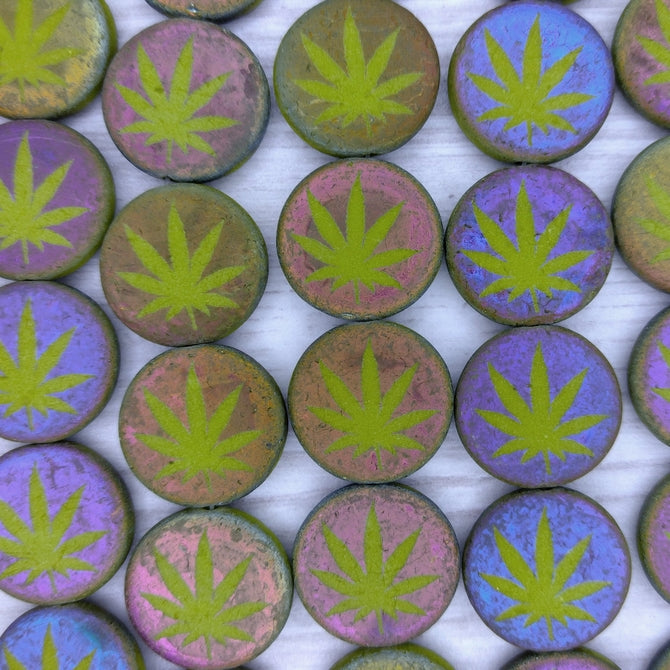 8 x 17mm etched disc beads in Pear Green with laser etched leaf