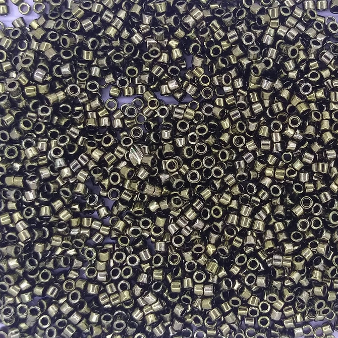 DB0011 - 5g Size 11/0 delicas in Metallic Olive