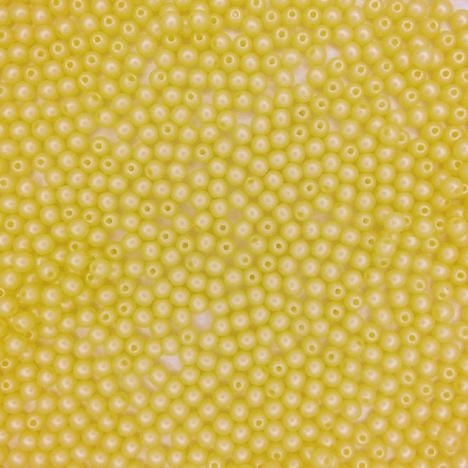 50 x 3mm round beads in Pastel Yellow