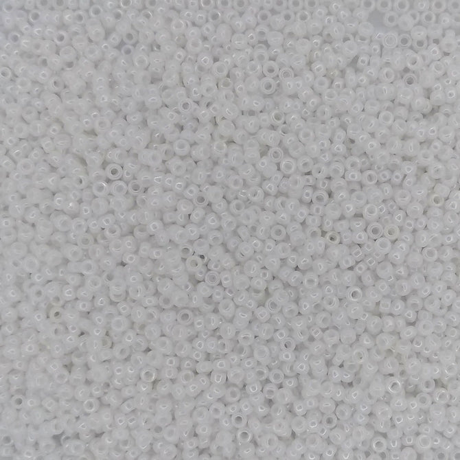 0471 - 5g Size 15/0 Miyuki seed beads in White Pearl AB