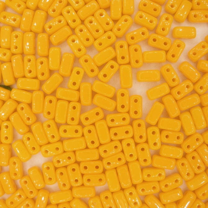 50 x CzechMate bricks in Sunflower Yellow