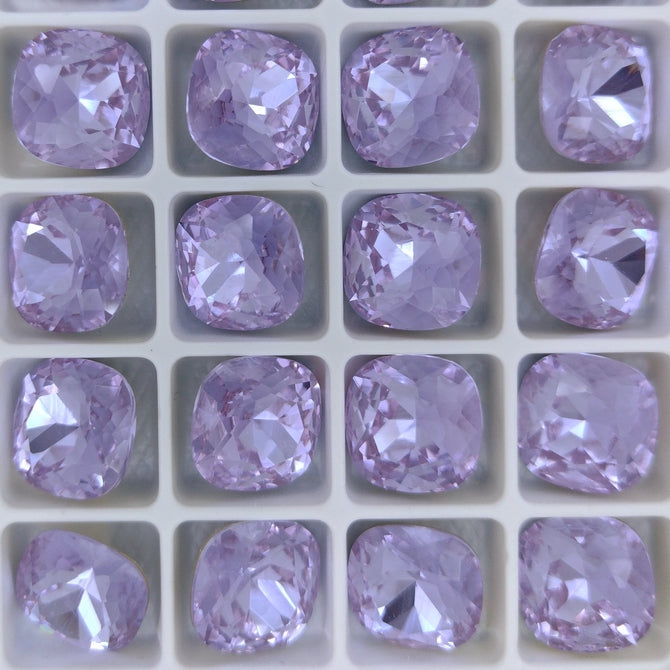 12mm round square in Violet (Aurora)