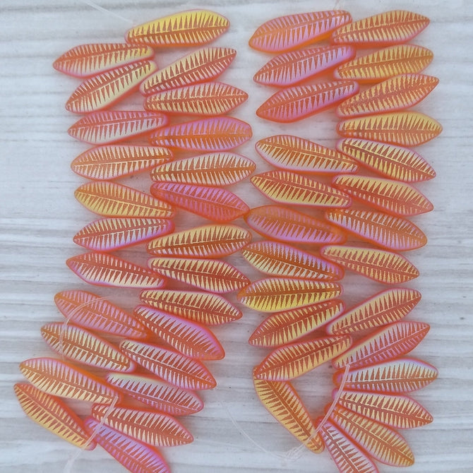 25 x Laser etched daggers in Matt Orange with Feather (5x16mm)