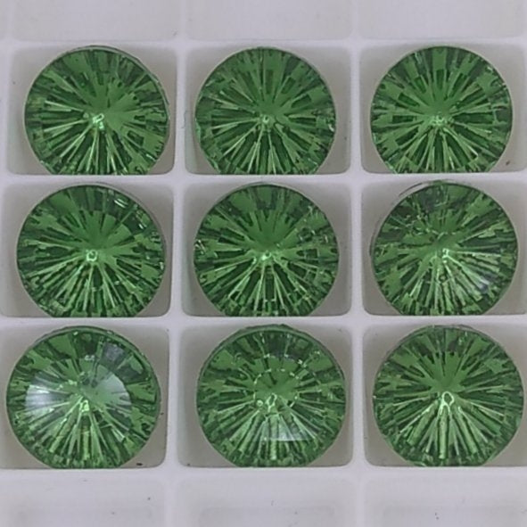 10mm Peridot Green chaton from Germany