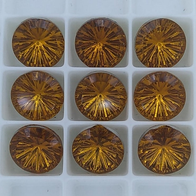 10mm Topaz chaton from Germany