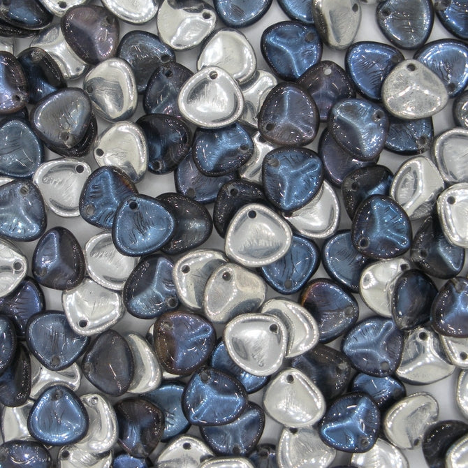 25 x small rose petals in Crystal Bermuda Blue (8x7mm)