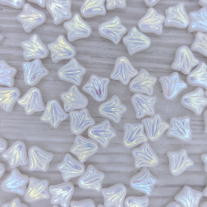 10 x 9mm Lily flowers in Alabaster Full AB