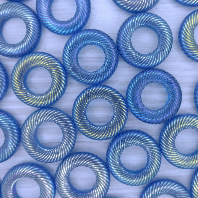 Large 18mm ring in Dark Blue with laser etched lines