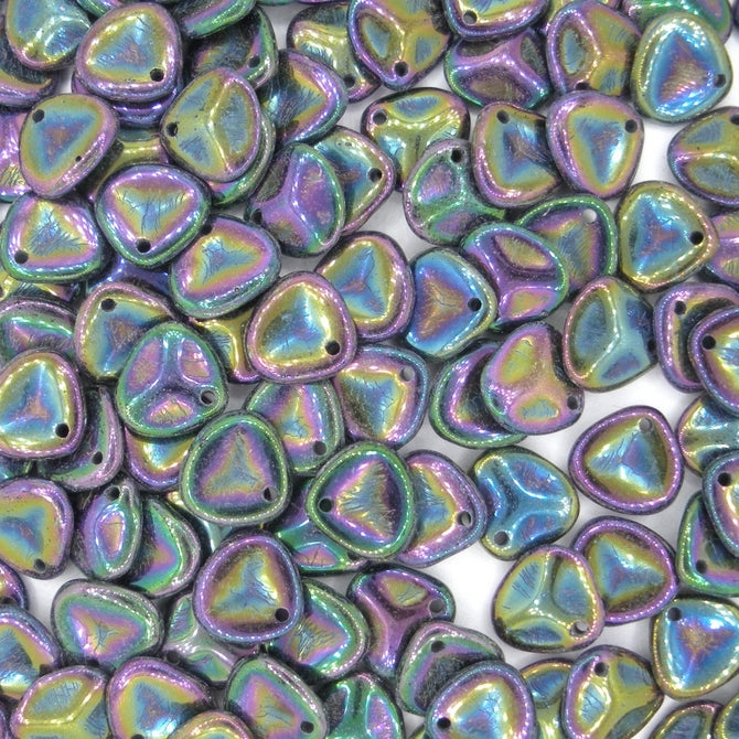 25 x small rose petals in Purple Iris (8x7mm)