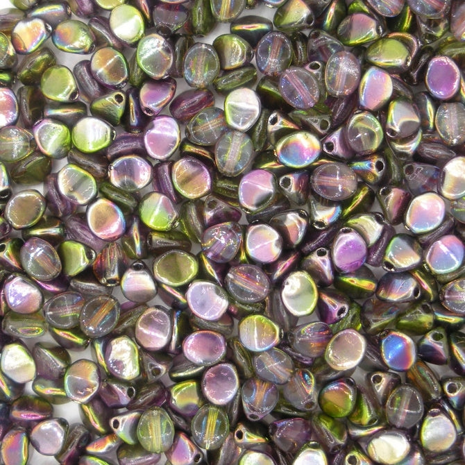 50 x pinch beads in Magic Orchid