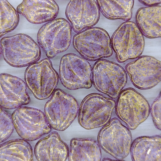 10 x Peony petals in Alexandrite with Terracotta (15x12mm)