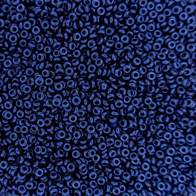 Y0613 - 5g Size 11/0 Toho Demi seed beads in Metallic Suede Blue