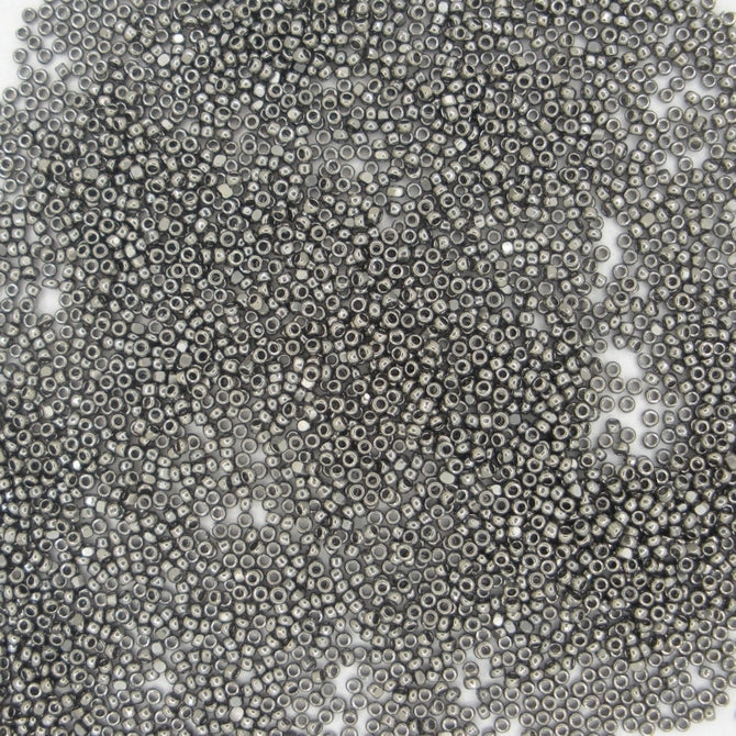 2g of Size 15/0 Czech charlottes in Full Chrome