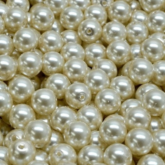 25 x 6mm pearls in White 70000