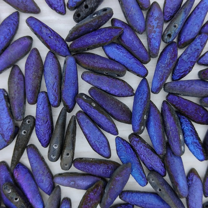 15 x two hole daggers in etched Full Black Azuro (5x16mm)