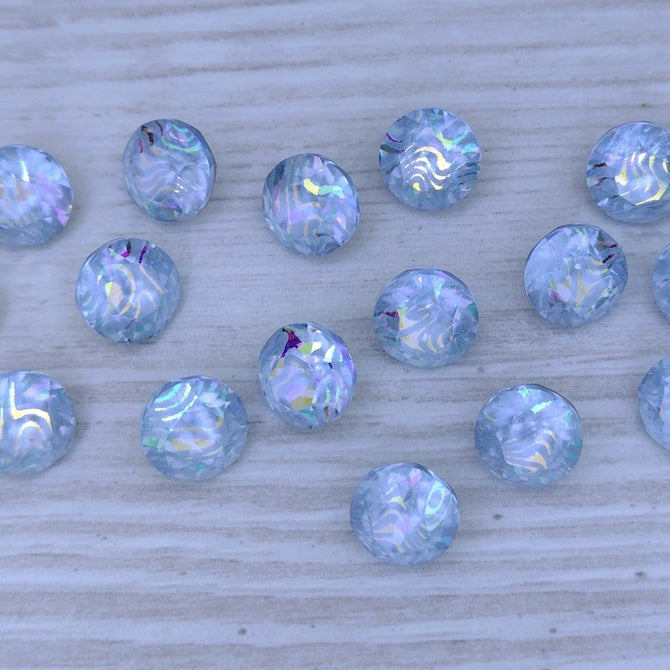 8mm Aurora chaton in Light Sapphire with laser etched Contours