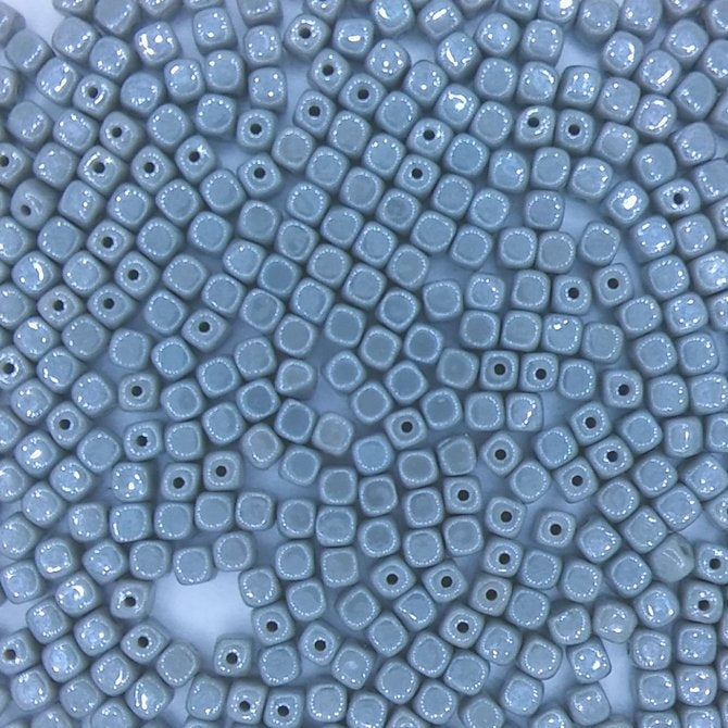 50 x 4mm cubes in Grey Lustre