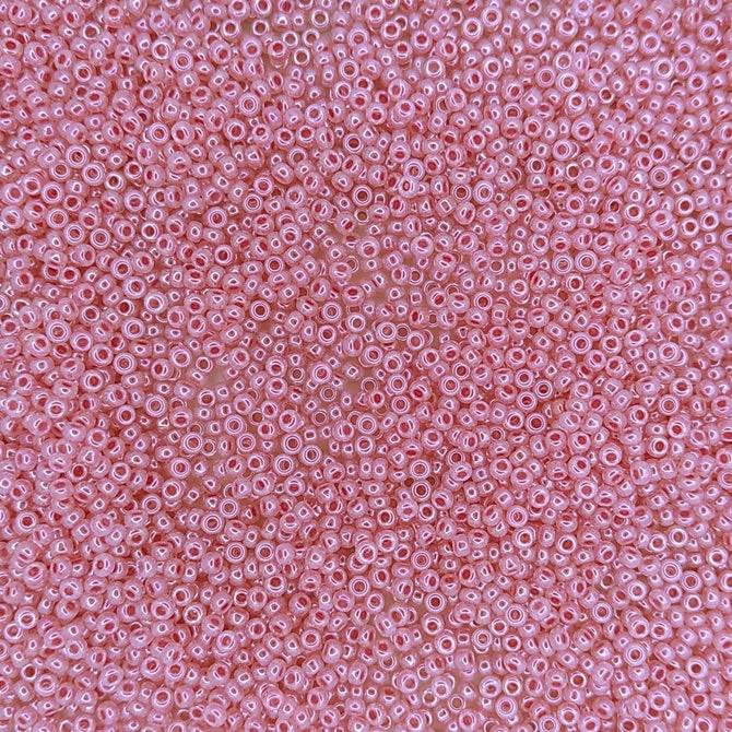 0535 - 10g Size 11/0 Miyuki seed beads in Carnation Pink Ceylon