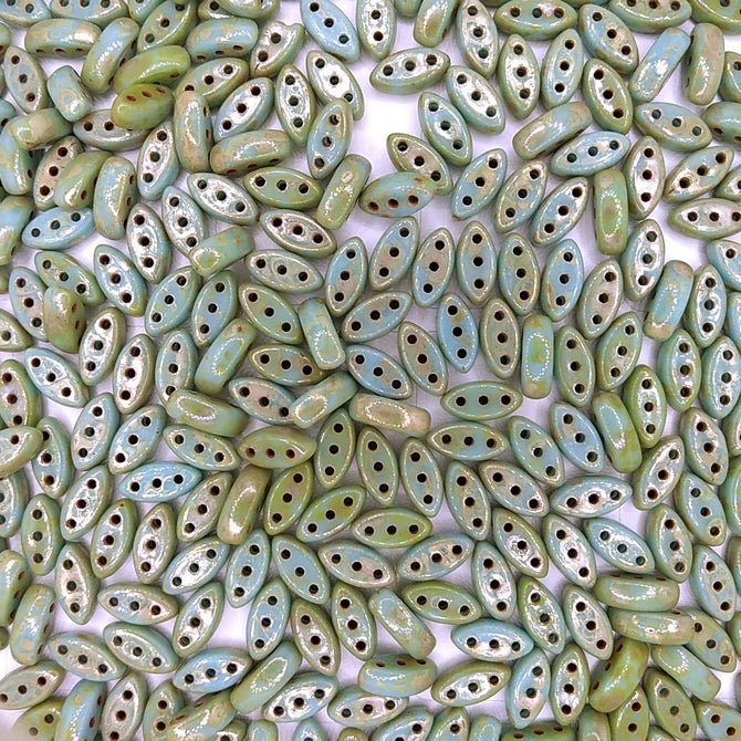 50 x Cali beads in Turquoise Picasso