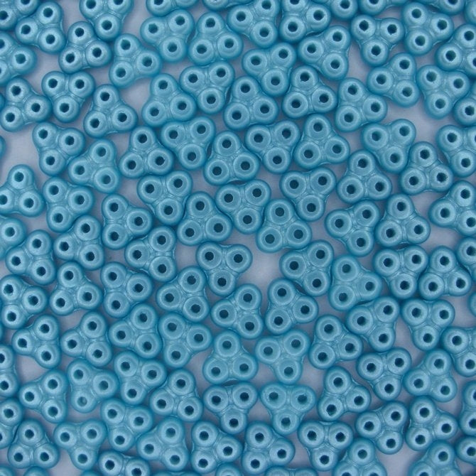 25 x 6mm Trinity beads in Pastel Aqua