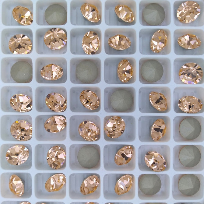 SS39 or 8.3mm Chaton Maxima in Light Peach (Preciosa)