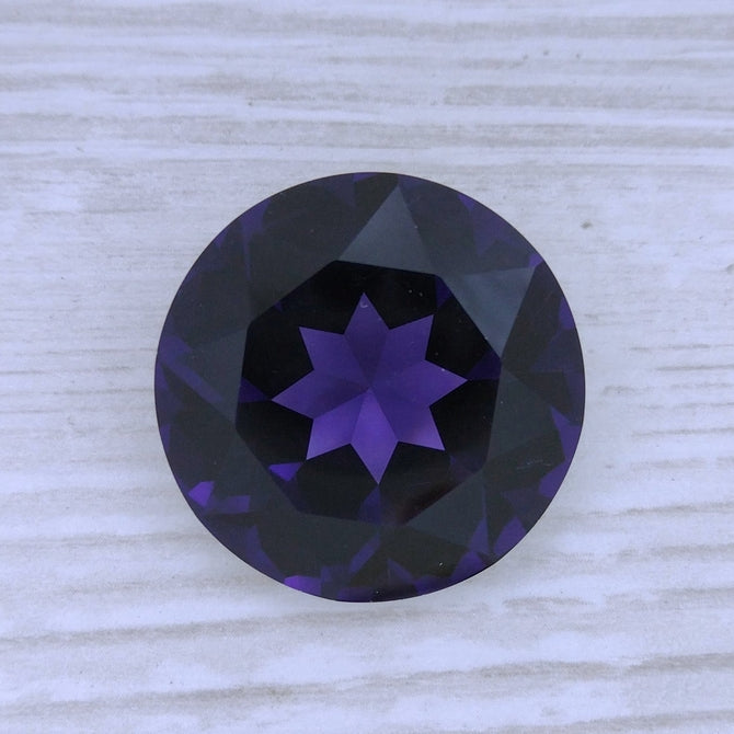 27mm Chaton in Purple Velvet (Aurora)