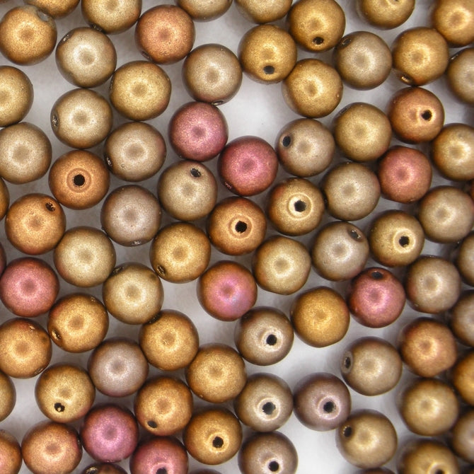 25 x 6mm round beads in Metallic Mix