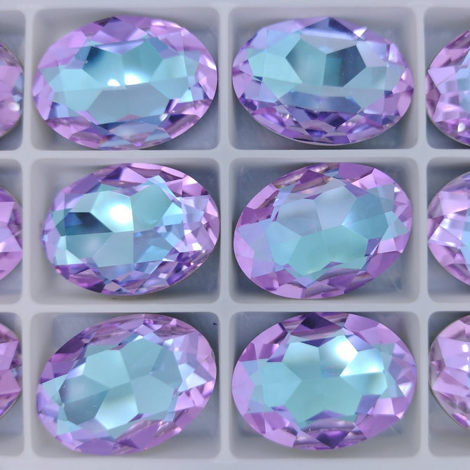 30x20mm Oval in Crystal Vitrail Light (Aurora)