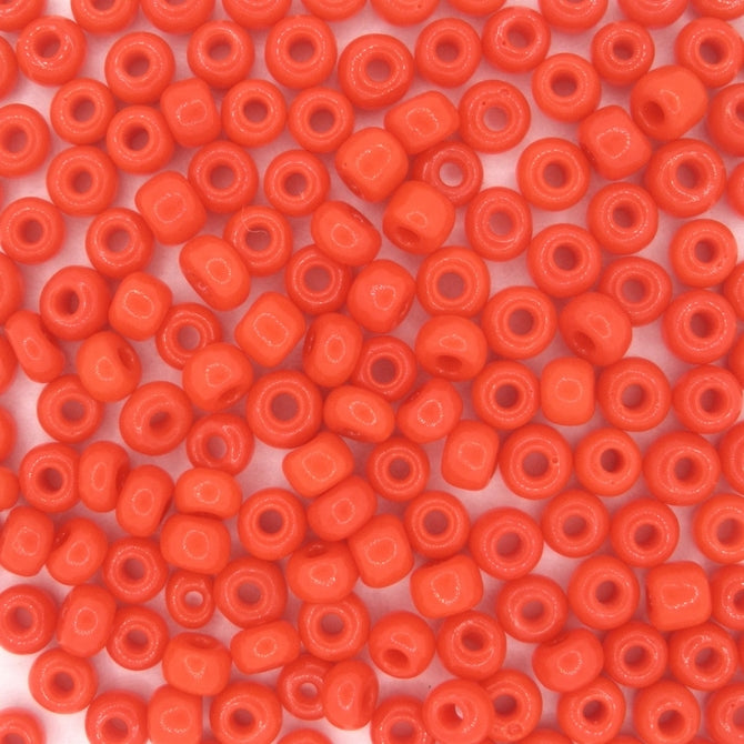 30 x 5mm seed beads in Orange (1950s)