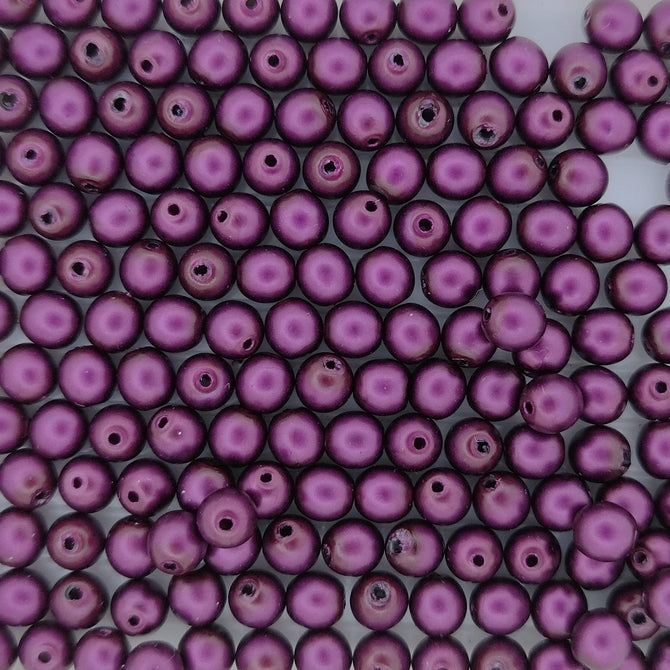 50 x 4mm round pearls in Burgundy - 70196