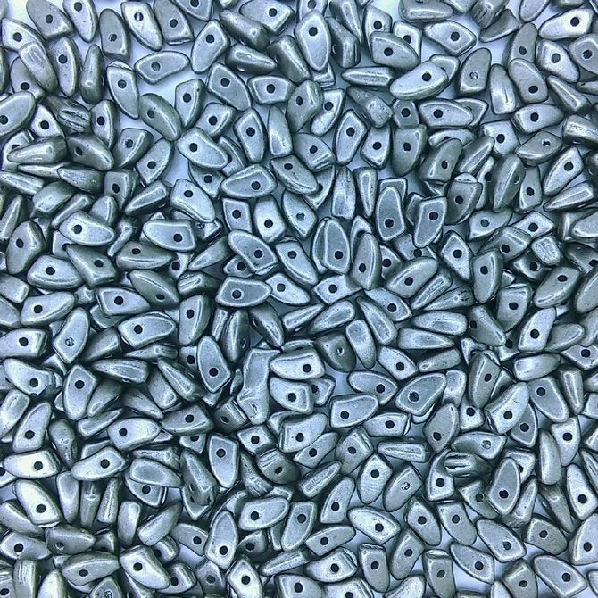 50 x CzechMate prongs in Saturated Metallic Sharkskin