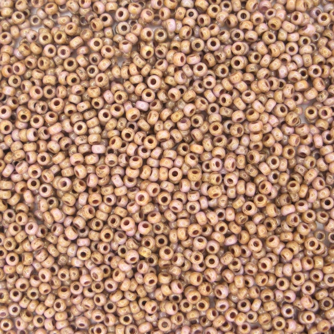 55052 - 11/0 10g Miyuki seed beads in Chalk White/Lila Gold Lustre