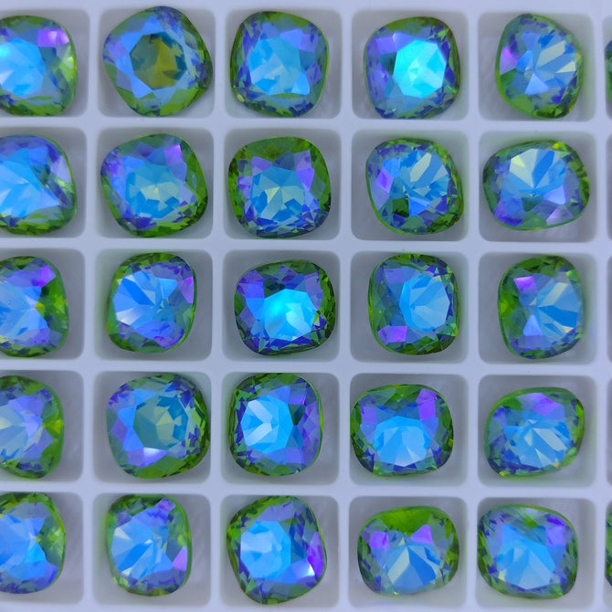 12mm round square in Peridot Shimmer (Aurora)