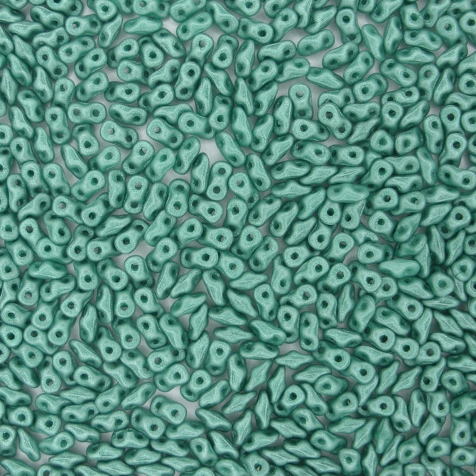 5g Super8 beads in Metallic Green