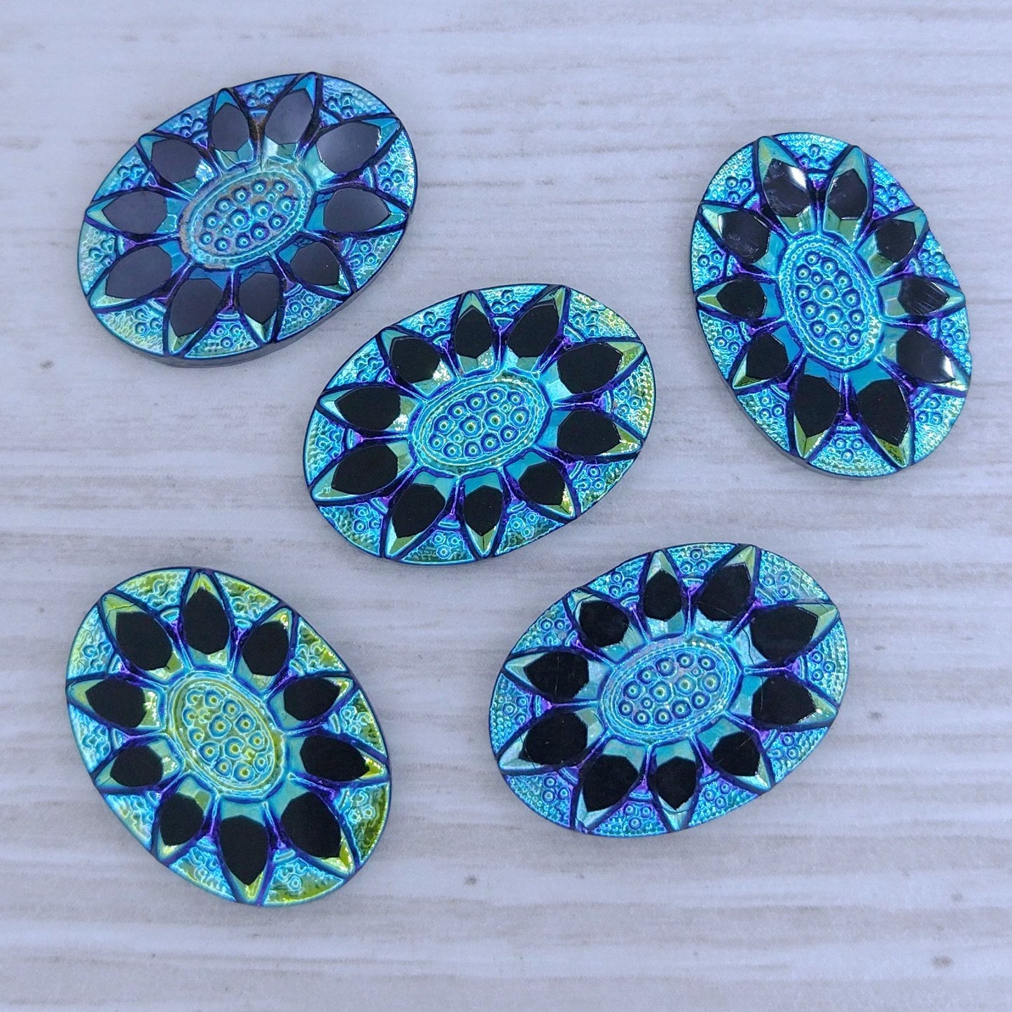 2551 - 18x13mm TC Flower cabochon in Black AB