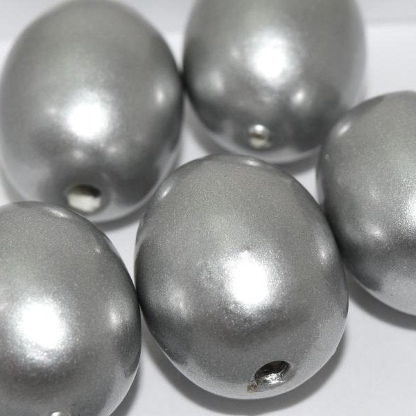 002 - Paper Mache olive bead in Silver (24x18mm)