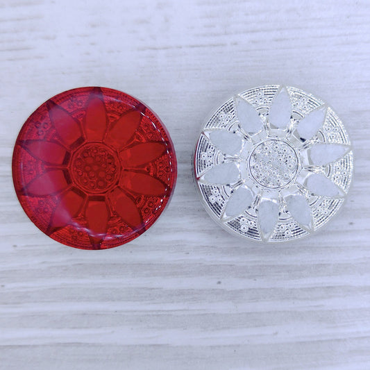 2932 - 23mm Flower cabochon in Red