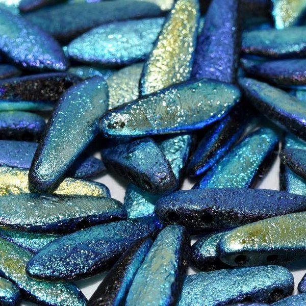 10 x two hole daggers in Etched Full Black AB (5x16mm)